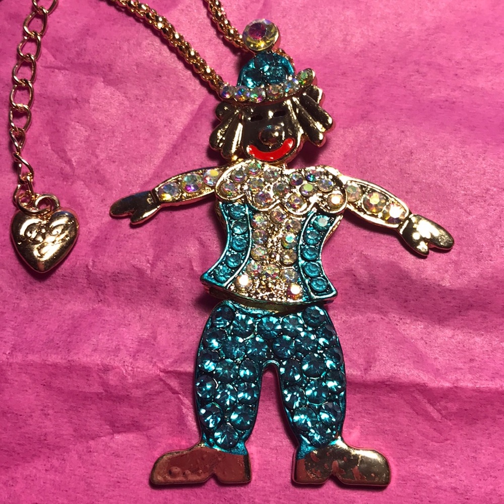 clown necklace